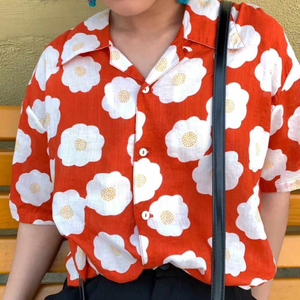 Super cute never worn sunny side up flower shirt